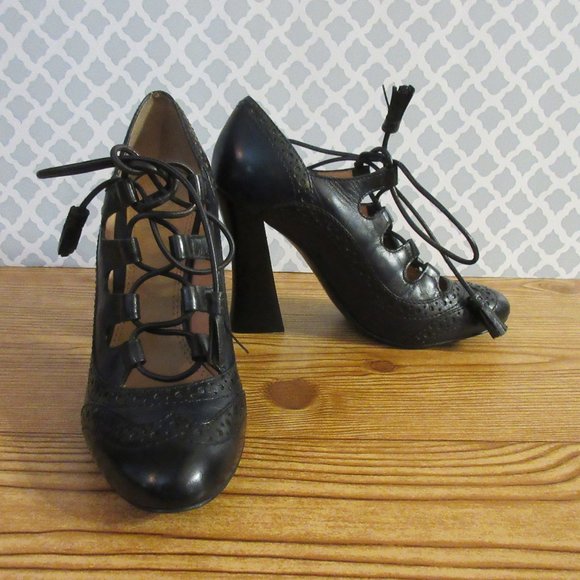 Tory Burch Astrid Lace up Vintage Inspired 5.5 M - Picture 2 of 13